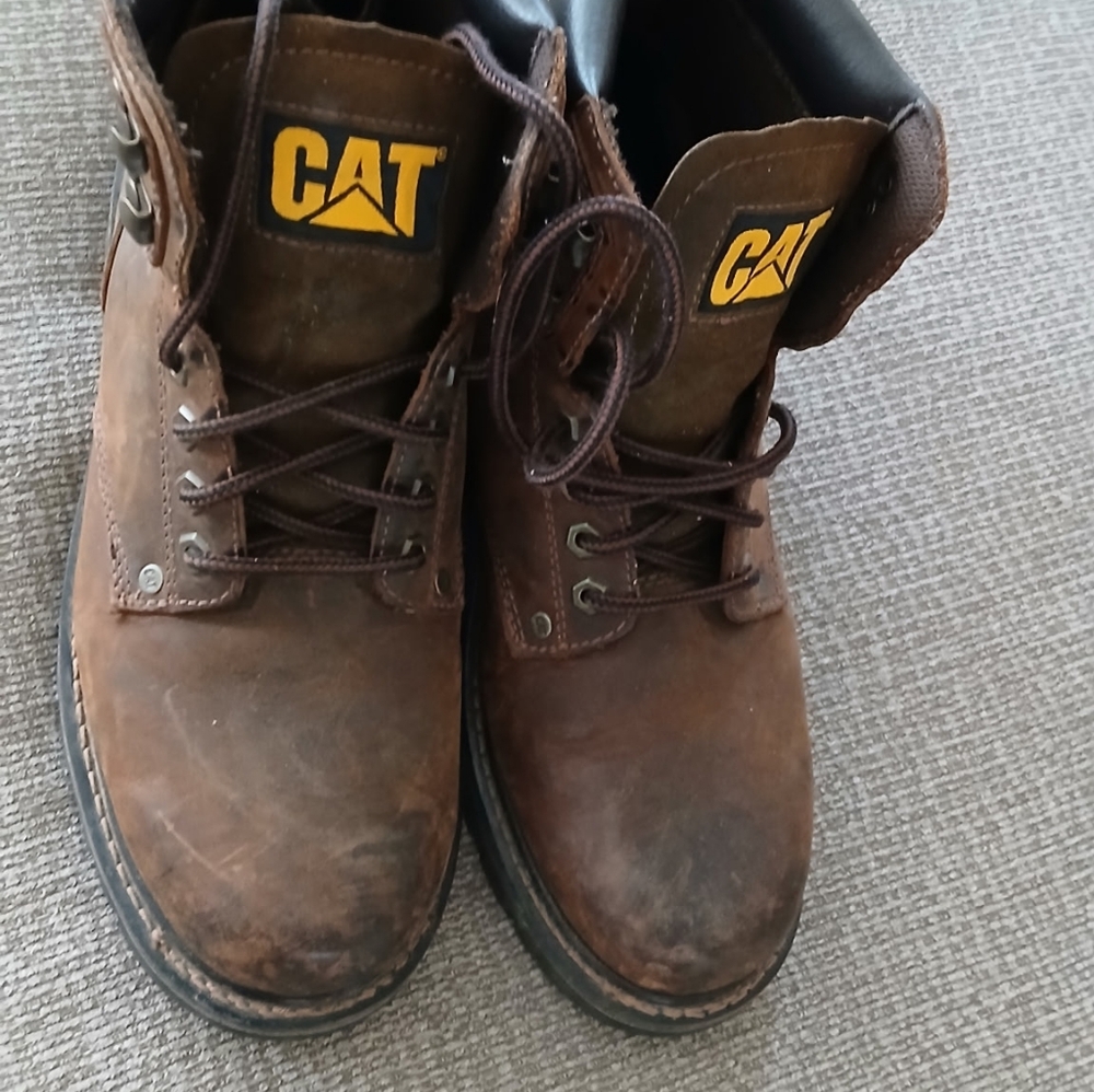 Caterpillar Yellow and Black Logo Workwear Tag